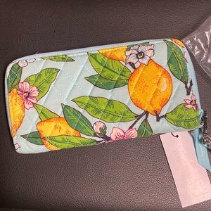 Vera Bradley RFID Accordion Wristlet